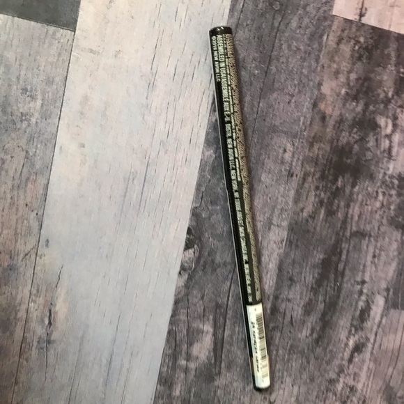 Avon - Picture 2 of 5